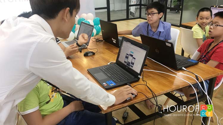 Hướng dẫn lập trình Scratch- Các thẻ lệnh đầu tiên